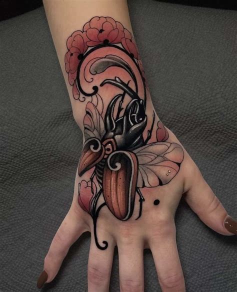 neo traditional tattoo vorlagen|neo traditional hand tattoo.